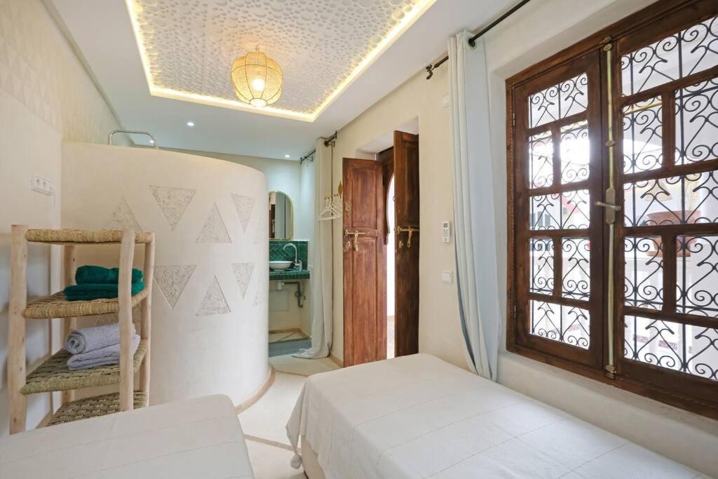 Riad El Khir En Centre Ville Rooftop Et Bassin มาร์ราเกช ภายนอก รูปภาพ