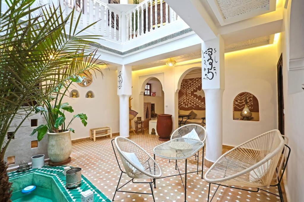Riad El Khir En Centre Ville Rooftop Et Bassin มาร์ราเกช ภายนอก รูปภาพ
