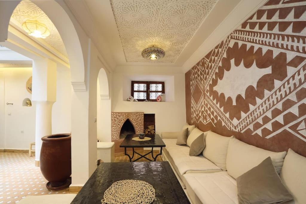 Riad El Khir En Centre Ville Rooftop Et Bassin มาร์ราเกช ภายนอก รูปภาพ